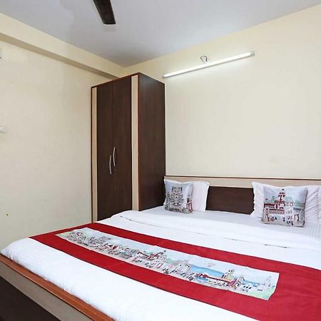 Hotel Oyo Royal Ruby Enclave Puri Exterior foto