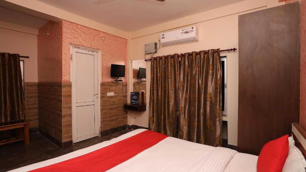 Hotel Oyo Royal Ruby Enclave Puri Exterior foto